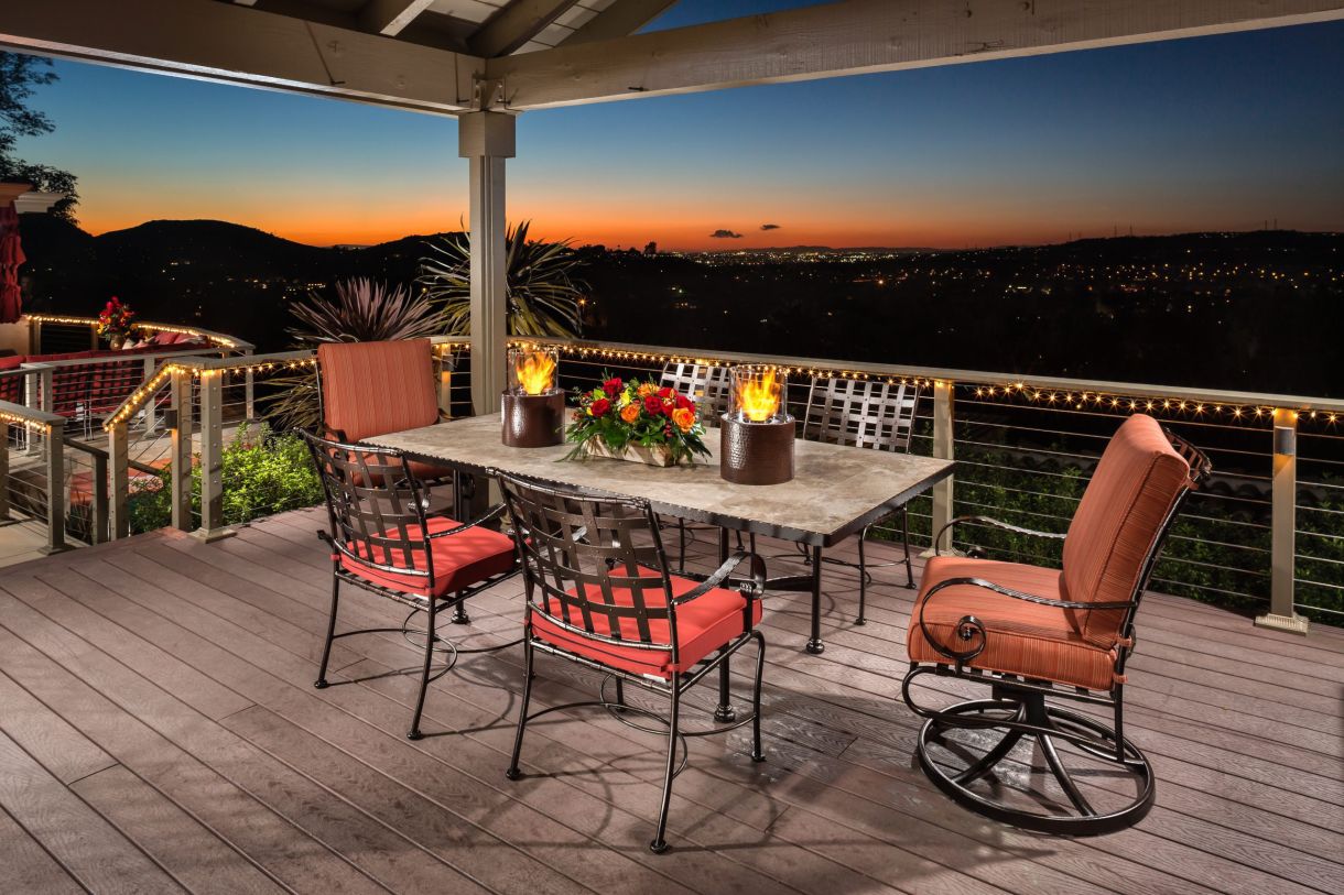  : outdoor-patio