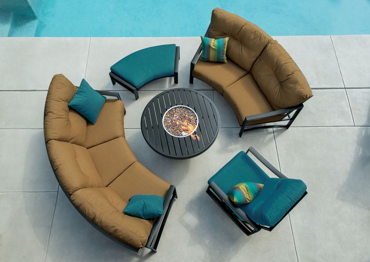  : outdoor-patio