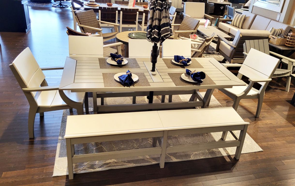 SYM Dining Set : outdoor-patio