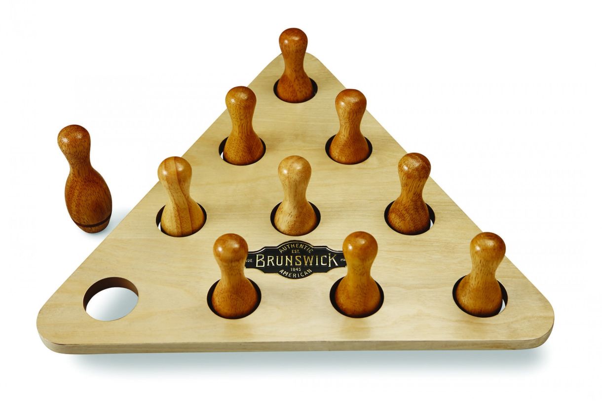 Bowling Pin Set Shuffleboard : game-room