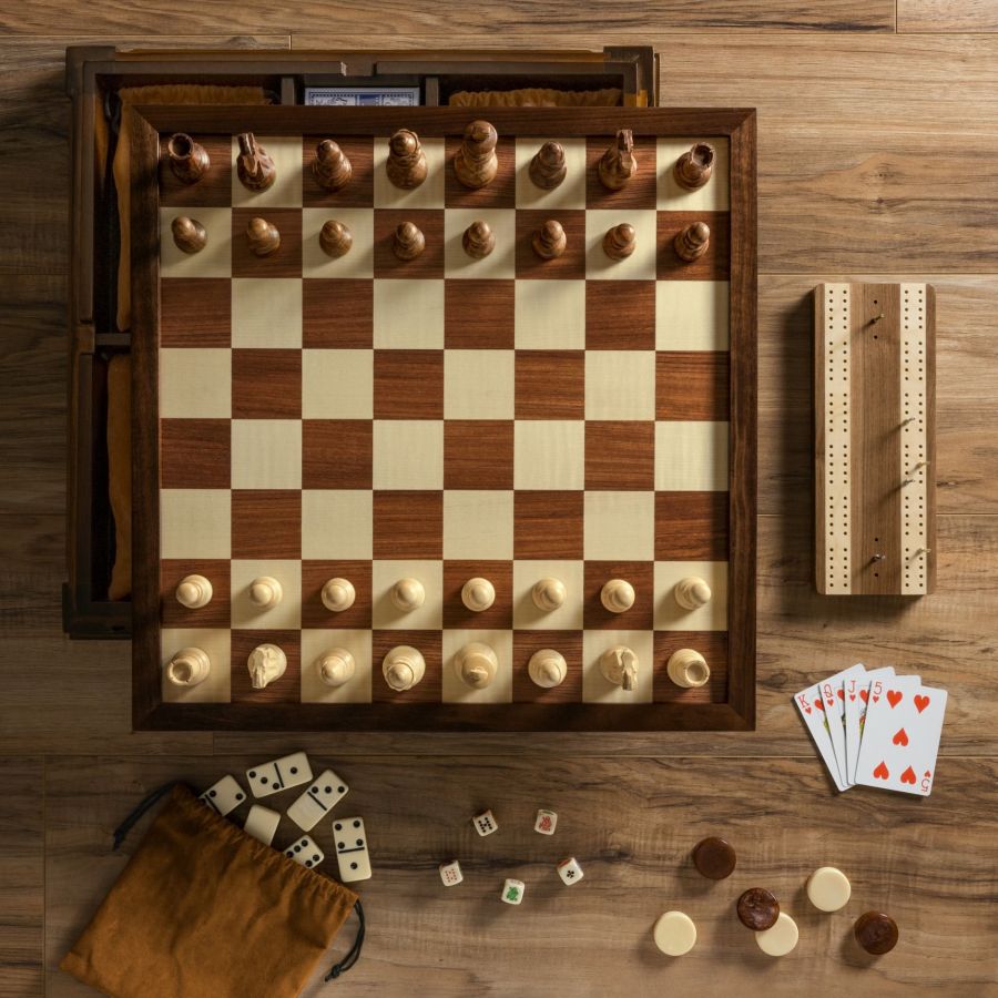 Chess 7 in 1 Game Heirloom Edition : game-room