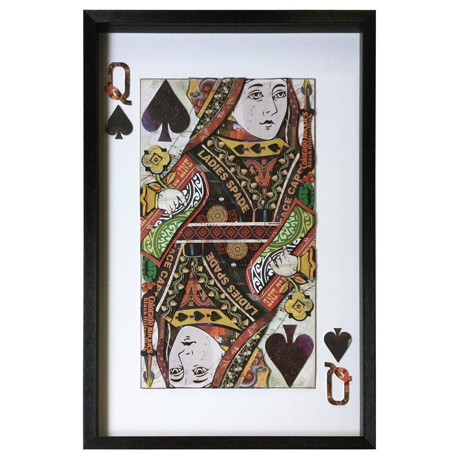 Queen of Spades : furniture